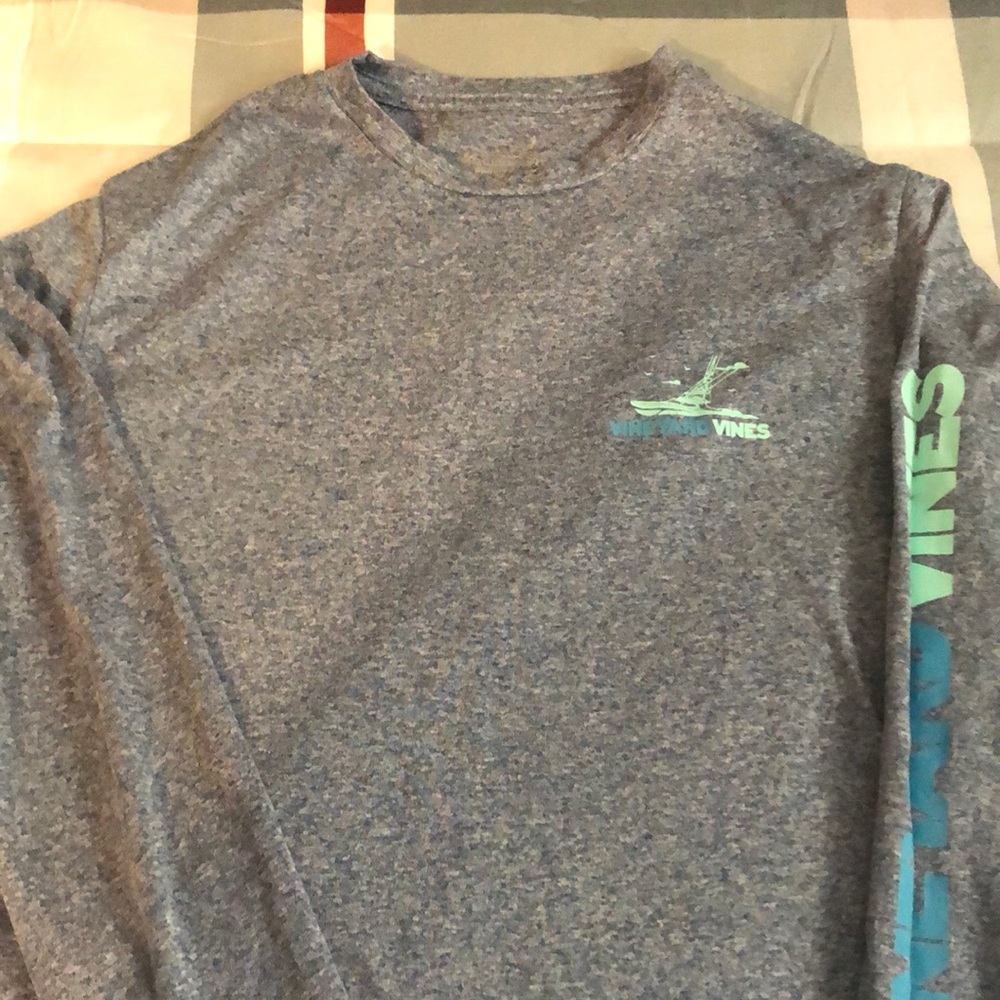 Vineyard vines long sleeve shirt